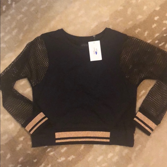 Black top/ crewneck - Picture 1 of 6